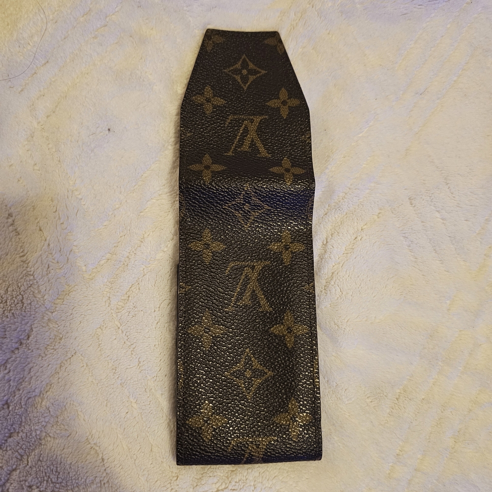 Louis Vuitton MonogramCaseAccessory - Picture 5 of 9